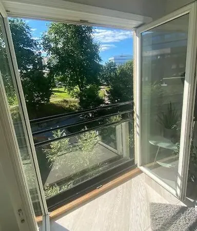 Central 2br Apt By The River Oslo